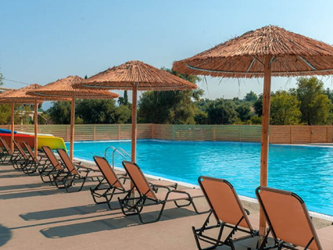 Ninos Laguna Holiday Resort