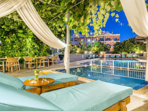 Thalassies Hotel
