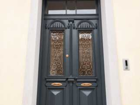 Oikia Classic House