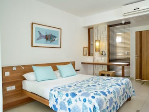 EMERAUDE BEACH ATTITUDE