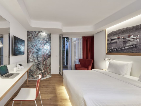 Olive Green Hotel