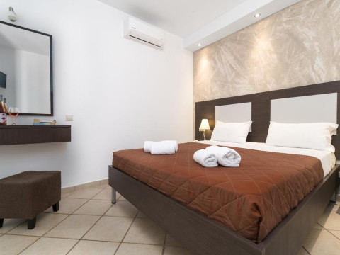 CACTUS HOTEL