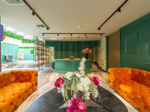 TOMIS GARDEN APARTHOTEL.