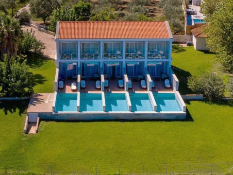 Belussi Beach Hotel & Suites