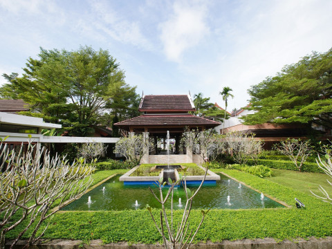 Apsara Beachfront Resort and Villa