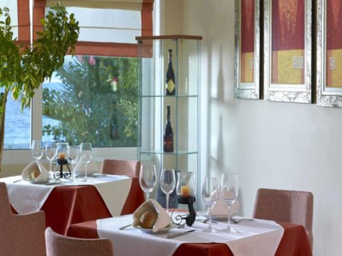 Avantis Suites Hotel