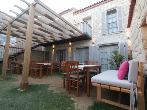 ALACATI CONA BUTIK OTEL