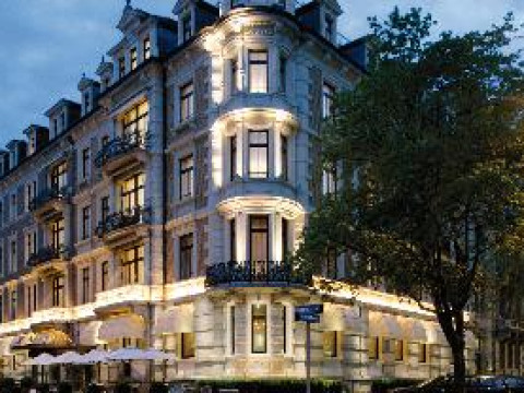 Alden Luxury Suite Hotel