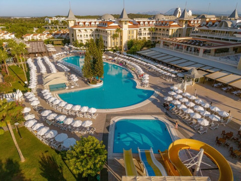 Side Star Resort