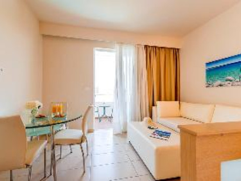 AFANDOU BAY RESORT SUITES