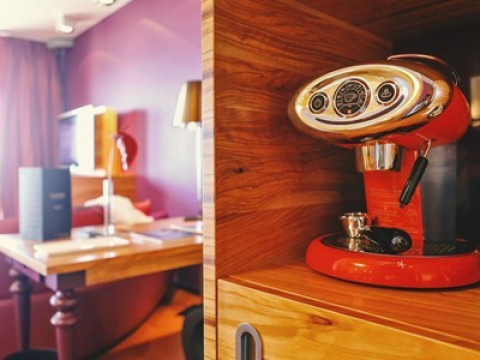 Bohemia Suites and Spa