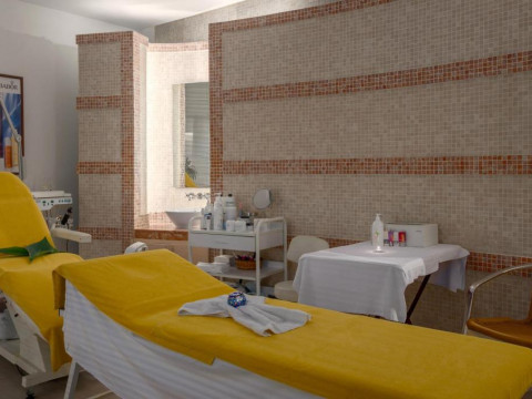 GOLDEN LOTUS HOTEL
