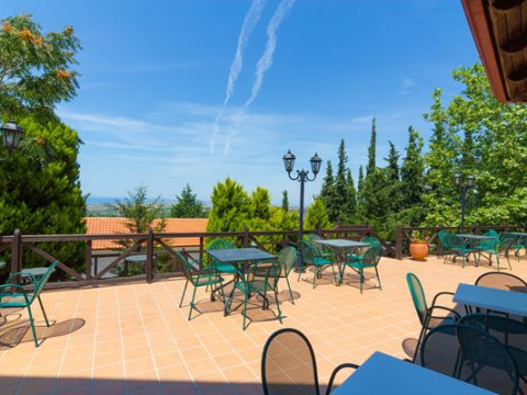 Roxani Country House