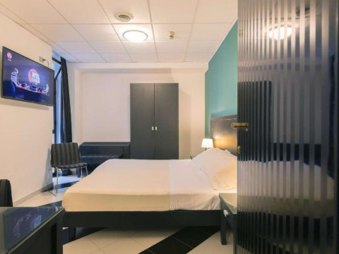 BEST WESTERN EXECUTIVE BUSINESS HOTEL