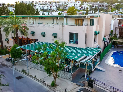 BLEU NUIT HOTEL
