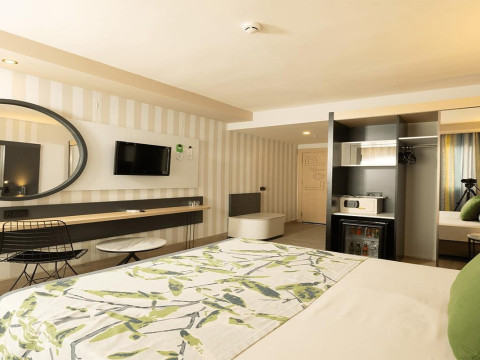 EOS Beach Resort