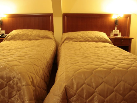 HOTEL MAXIM