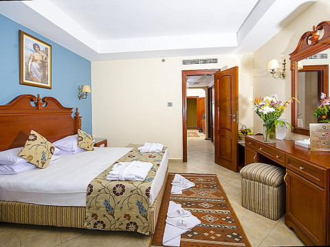 TITANIC PALACE RESORT& AQUAPARK
