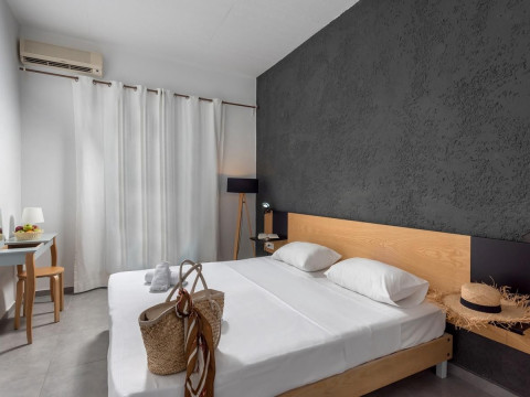 Azure Mare Hotel