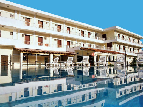 Prassino Nissi Hotel