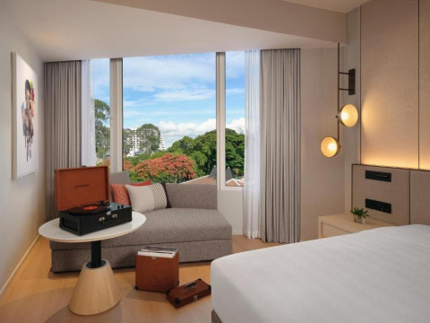 Combo Mode Sathorn 3 nopti si Sejur Hotel Hard Rock Pattaya