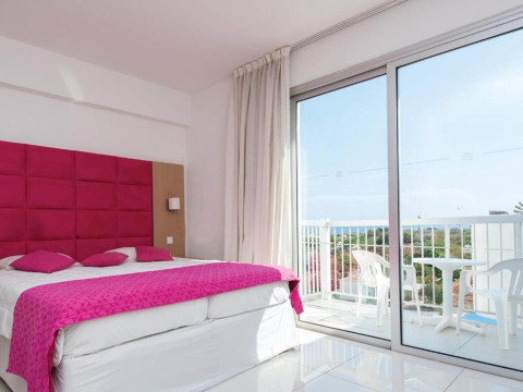 Marlita Beach Hotel Apartments