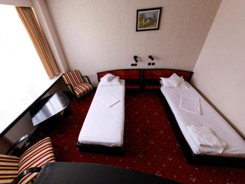 Aurora Hotel