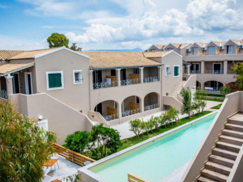 Amour Holiday Resort (Corfu)