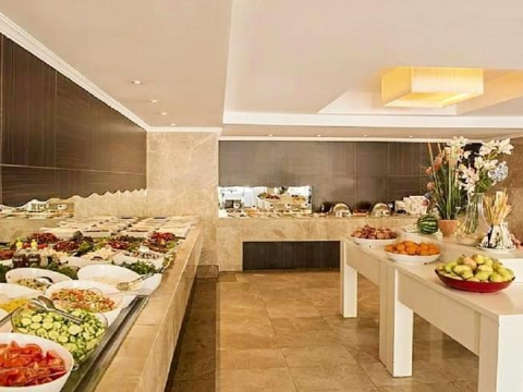 CLUB MUNAMAR BEACH RESORT