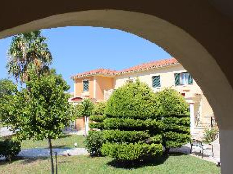 ELANTHI VILLAGE APARTMENTS