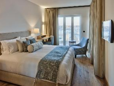 66 SAINT PAULS HOTEL