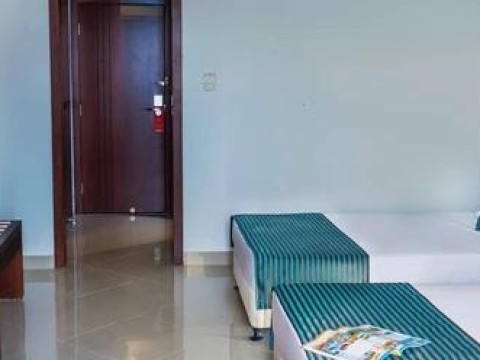 ELYSEES HOTEL