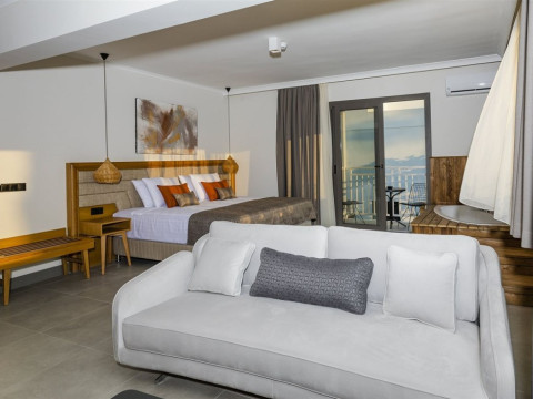 YALIPARK BEACH HOTEL