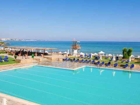 Kernos Beach Hotel