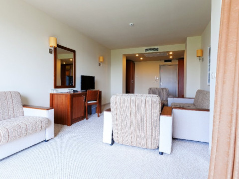 SOL LUNA BAY RESORT APARTMENT BUILDING