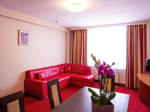 Dana Hotel