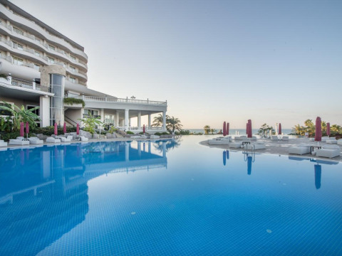 STARLIGHT RESORT HOTEL