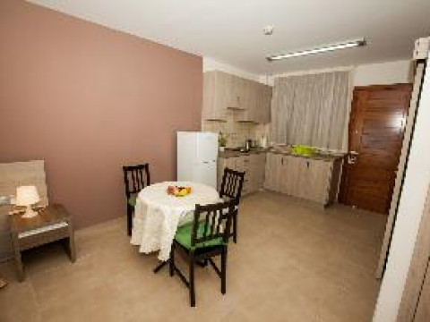 CRYSTALLO APARTMENTS