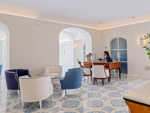 Pazziella Garden  Suites