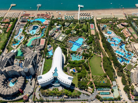 Concorde Deluxe Resort 
