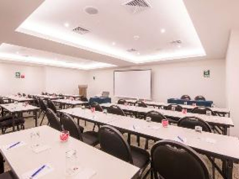 BEST WESTERN PLUS URBAN LARCO HOTEL