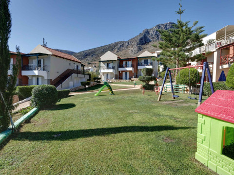 Piskopiano Village