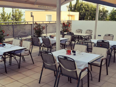 HOTEL VILLA AURORA 3*