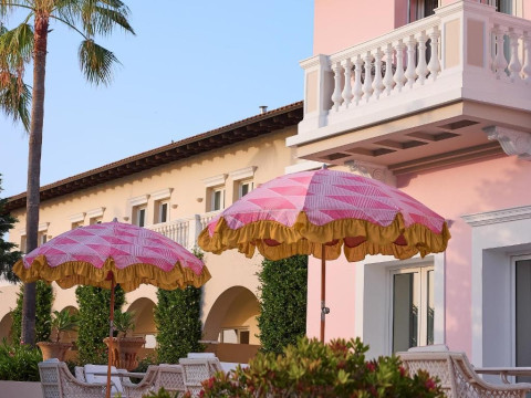 Mandola Rosa a Grecotel Resort to Live at Riviera Olympia