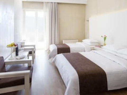 Nidimos Hotel