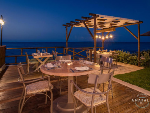Windmill Bay Hotel