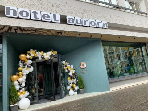 Aurora Hotel
