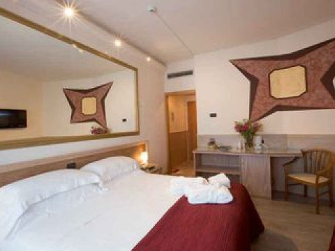 IH HOTELS MILANO ST. JOHN