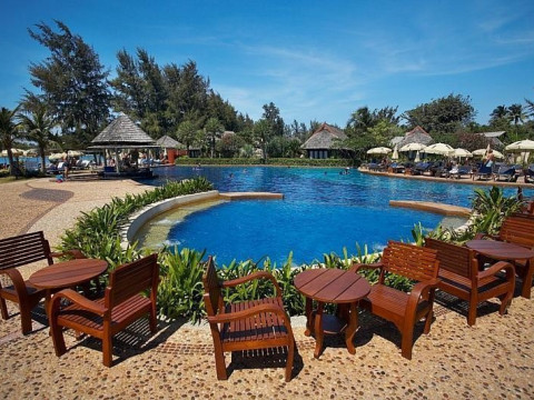 CHADA BEACH RESORT AND SPA KOH LANTA