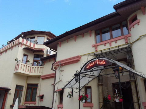 VOILA HOTEL